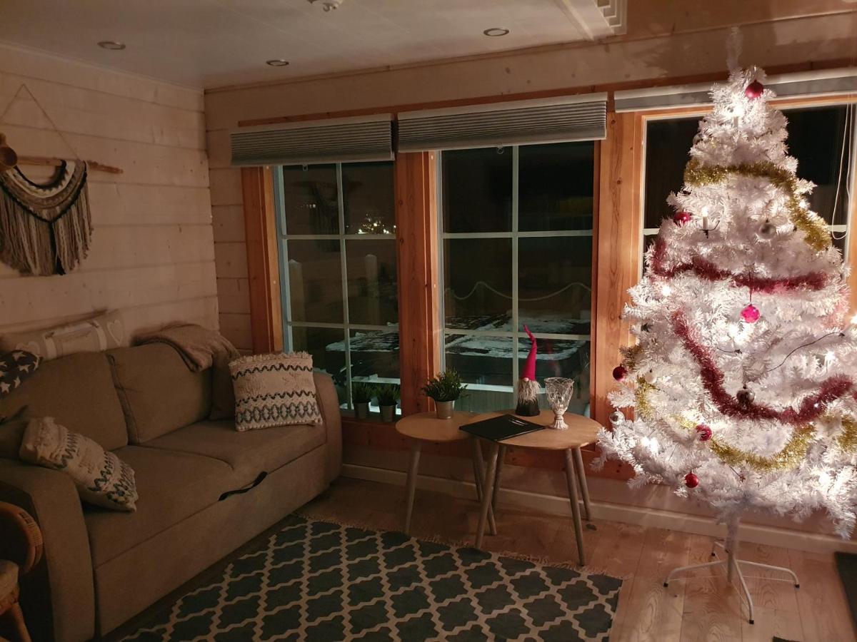 Stunning Log Cabin 45M2 On The Shore Of Kallavesi. Kuopio Extérieur photo